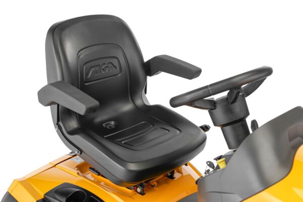 STIGA TORNADO 9121 W 121cm/47.5" Cut Side Discharge Lawn Tractor - Image 10